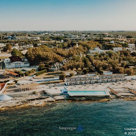Baia Sangiorgio Hotel Resort Bari Esterno foto