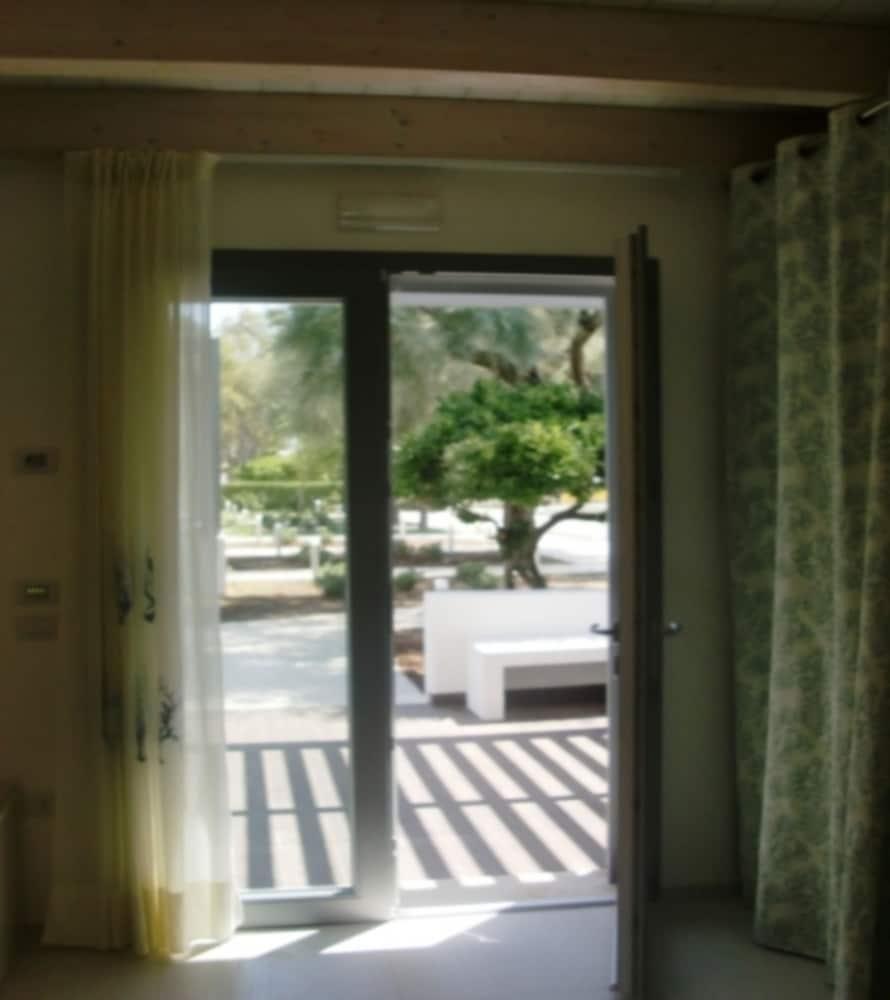 Baia Sangiorgio Hotel Resort Bari Esterno foto