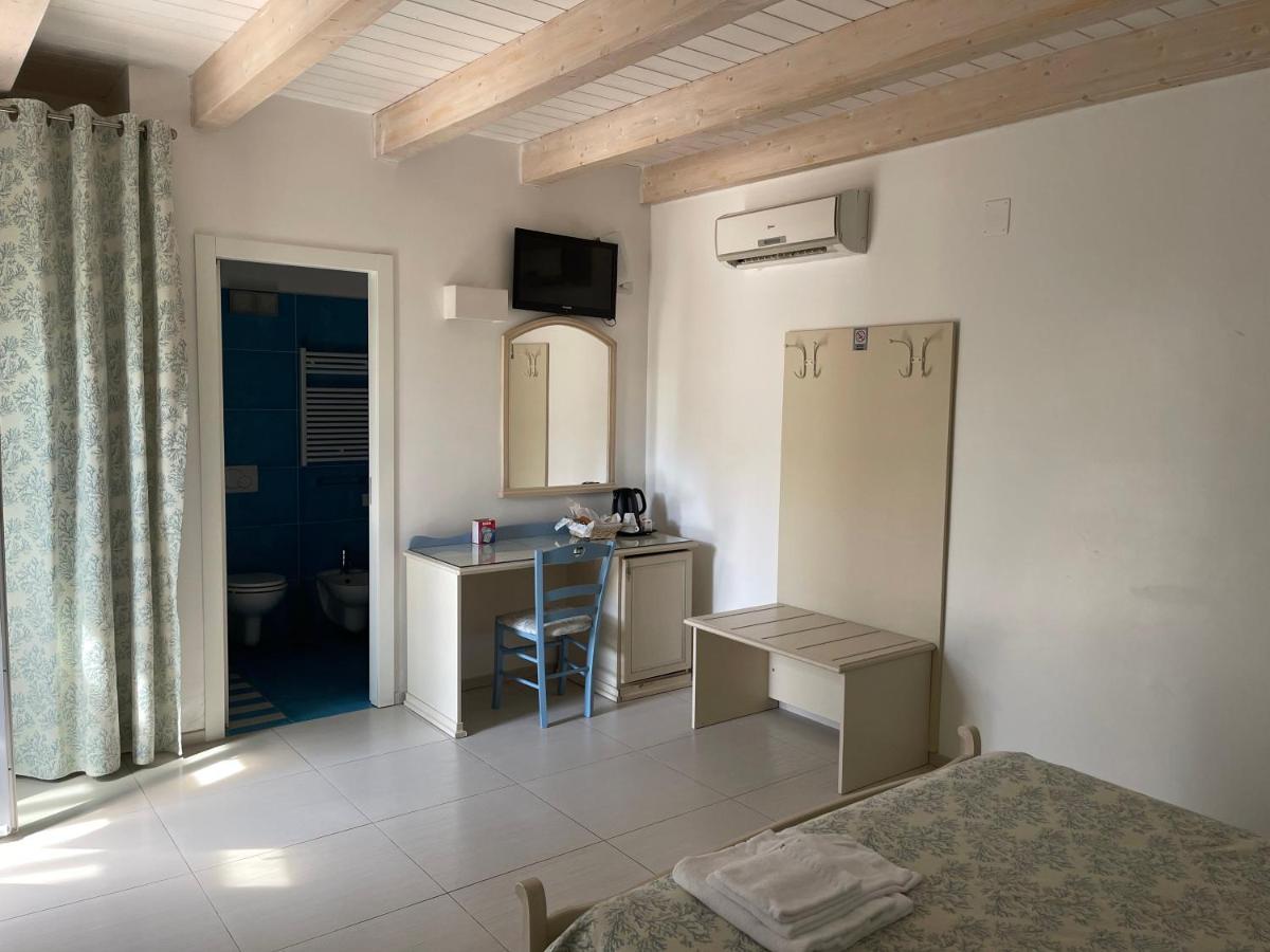 Baia Sangiorgio Hotel Resort Bari Esterno foto
