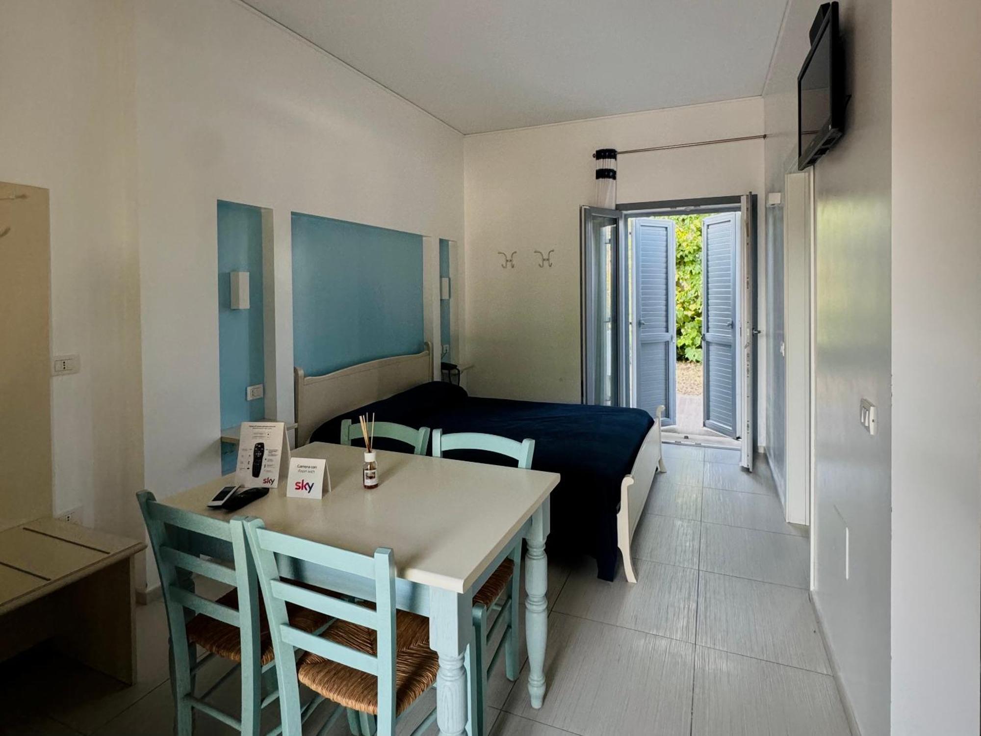 Baia Sangiorgio Hotel Resort Bari Esterno foto