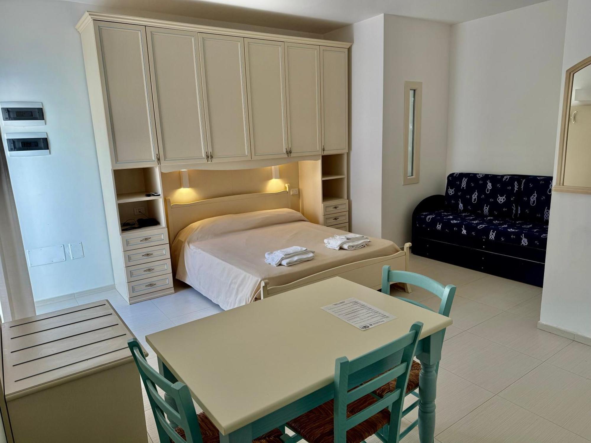 Baia Sangiorgio Hotel Resort Bari Esterno foto